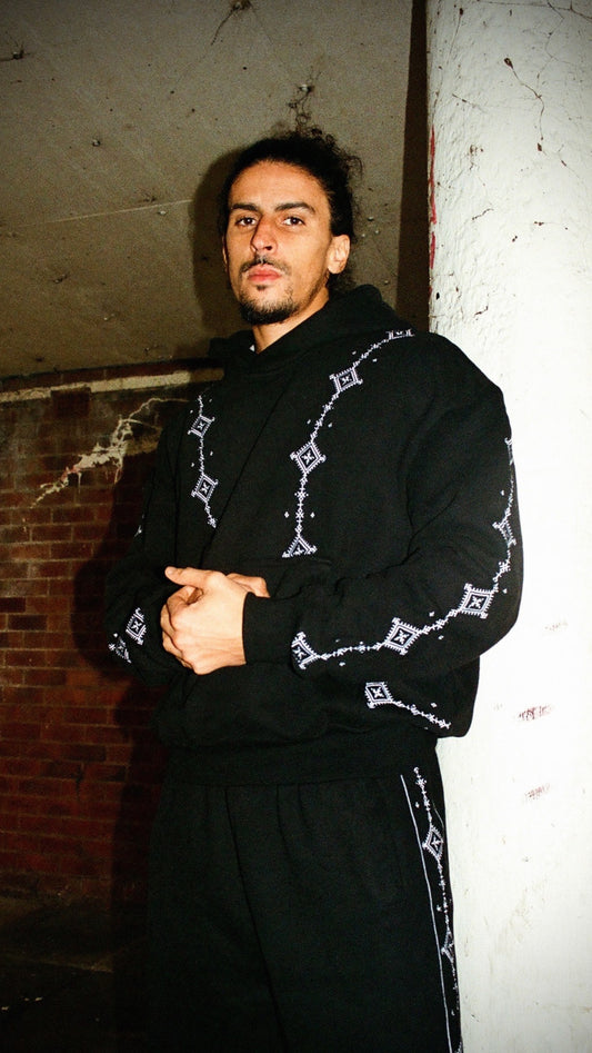 SIGNATURE ROOTS HOODIE