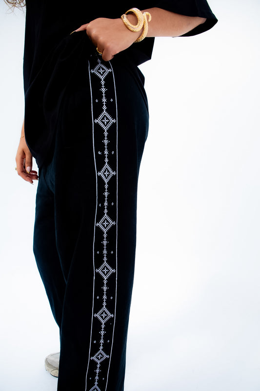 SIGNATURE ROOTS JOGGERS