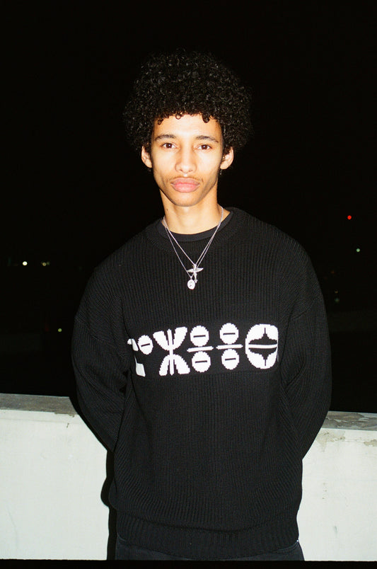 BLACK KNITWEAR